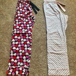 ♥️ 2 Victoria’s Secret Lightweight PJ Bottoms with pockets in Small Long ♥️